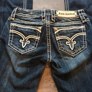 Women’s rock revivals. Size 26